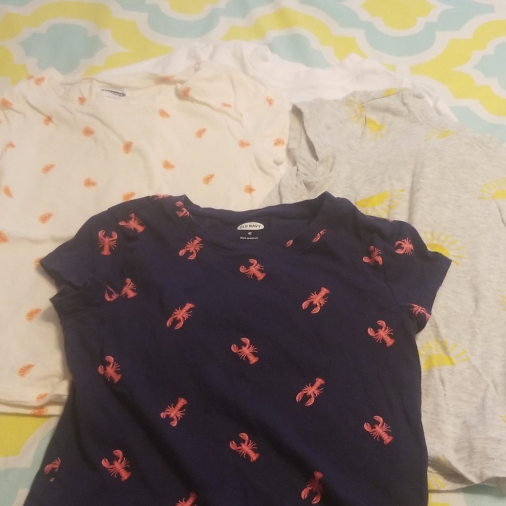 Four sz 4T Tees